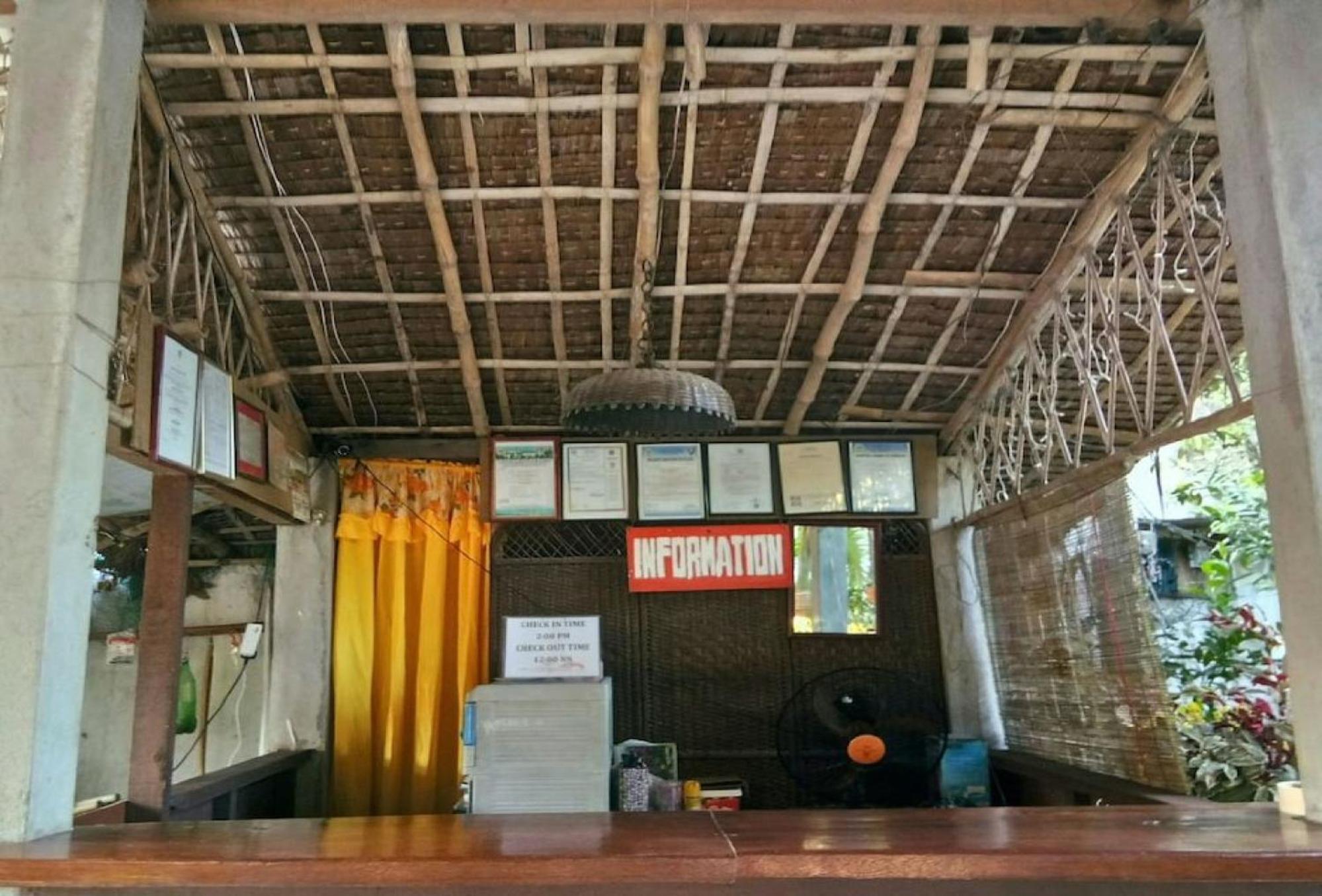 Reddoorz Hostel At Megans Paradisio Beach Resort ซานอันโตนิโอ ภายนอก รูปภาพ