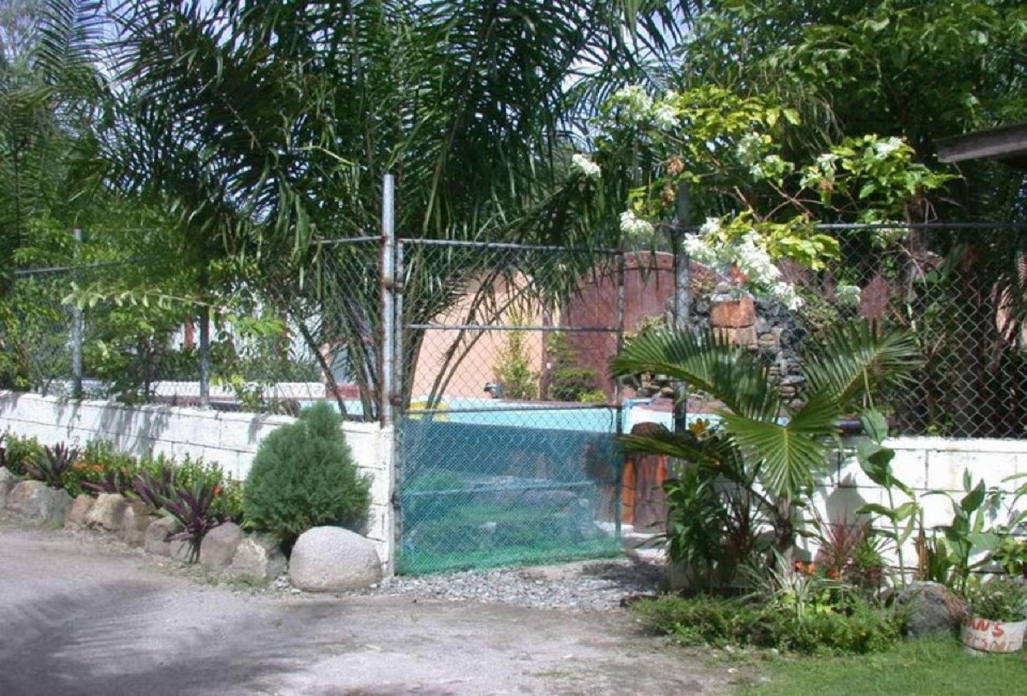 Reddoorz Hostel At Megans Paradisio Beach Resort ซานอันโตนิโอ ภายนอก รูปภาพ